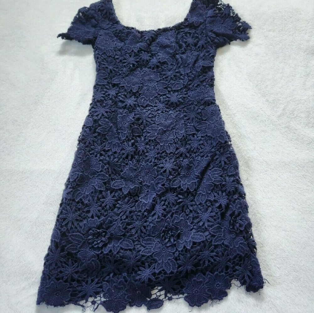 Lilly Pulitzer Navy Lace Overlay Dress Cap Sleeve Size 0 Fringe Bottom
